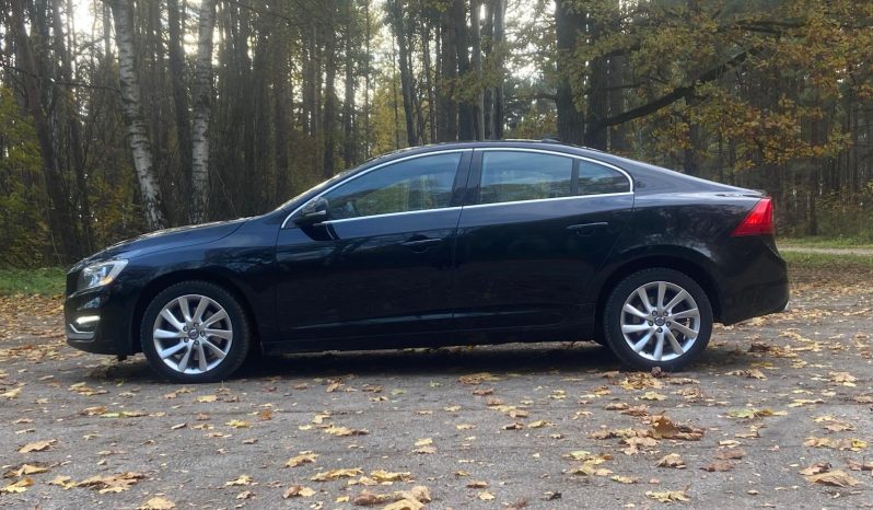 Drīzumā – Volvo S60 R Design 2.4D5 (158kw-215z/s) Dīzelis. Ar automātisko ātrumkārbu. full