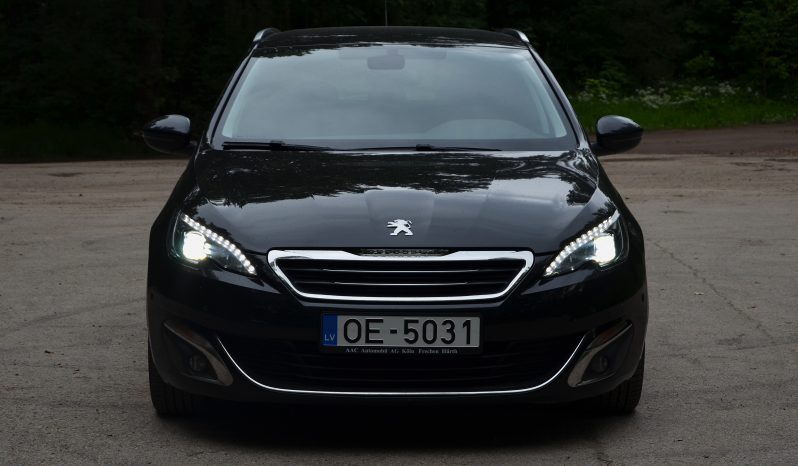 Peugeot 308 ar automātisko ātrumkārbu. full