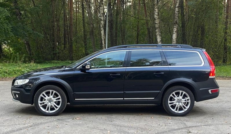 Tikko ievests-Volvo XC 70 Summum 2.4 Dīzelis 4×4 Awd . Ar automātisko ātrumkārbu. full