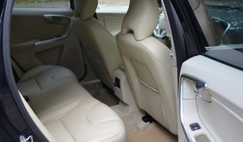 Tikko ievests. 2016 gada Modelis Volvo XC 60 Summum Xenium 2.4 Dīzelis Awd (4×4) Pilnpiedziņa ar automātisko ātrumkārbu. full