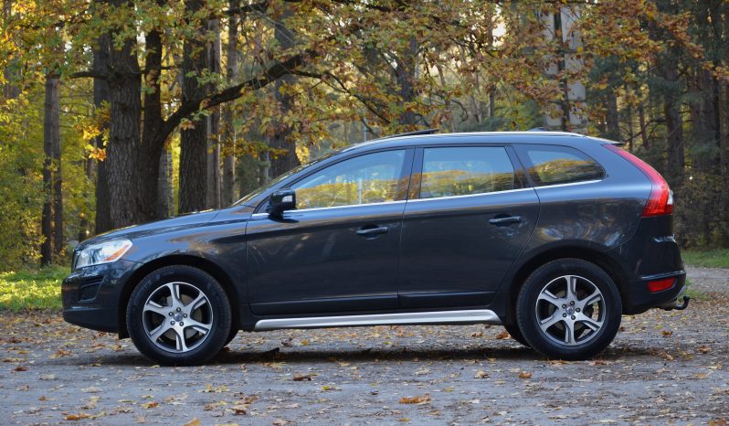 Tikko ievests. Volvo XC 60 Summum 2.4 D5 (158kw-215z/s) Dīzelis Awd (4×4) Pilnpiedziņa ar automātisko ātrumkārbu. full