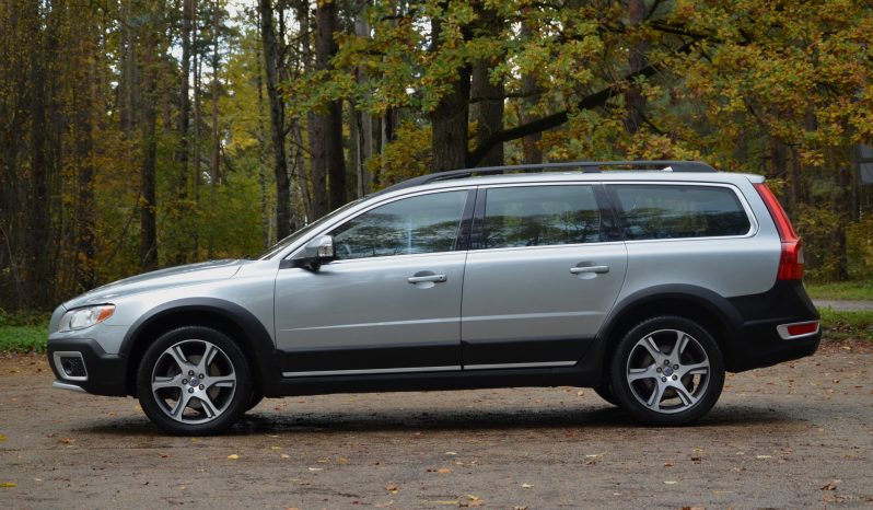 Tikko ievests. Volvo XC 70 Summum 2.4 Dīzelis Awd (4×4) Pilnpiedziņa ar automātisko ātrumkārbu. full