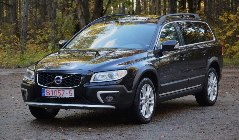 Tikko ievests-Volvo XC 70 Summum 2.4 Dīzelis 4×4 Awd . Ar automātisko ātrumkārbu. full