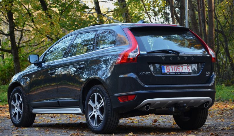 Tikko ievests. Volvo XC 60 Summum 2.4 D5 (158kw-215z/s) Dīzelis Awd (4×4) Pilnpiedziņa ar automātisko ātrumkārbu. full