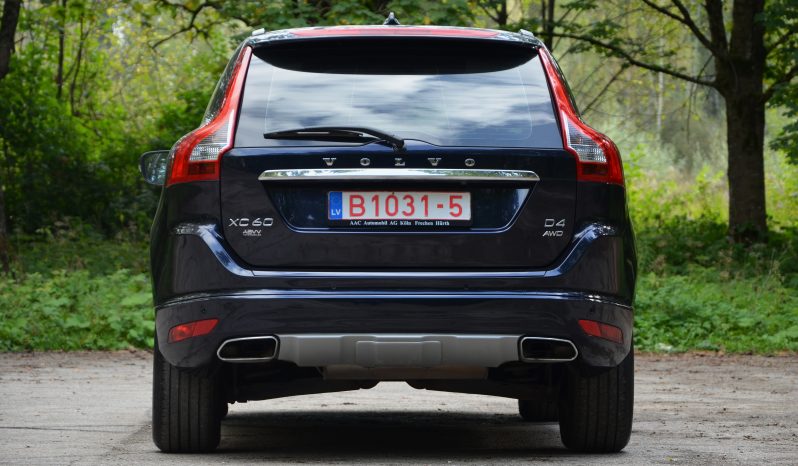 Tikko ievests. 2016 gada Modelis Volvo XC 60 Summum Xenium 2.4 Dīzelis Awd (4×4) Pilnpiedziņa ar automātisko ātrumkārbu. full