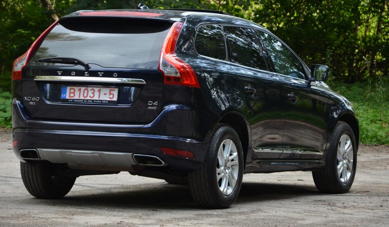 Tikko ievests. 2016 gada Modelis Volvo XC 60 Summum Xenium 2.4 Dīzelis Awd (4×4) Pilnpiedziņa ar automātisko ātrumkārbu. full