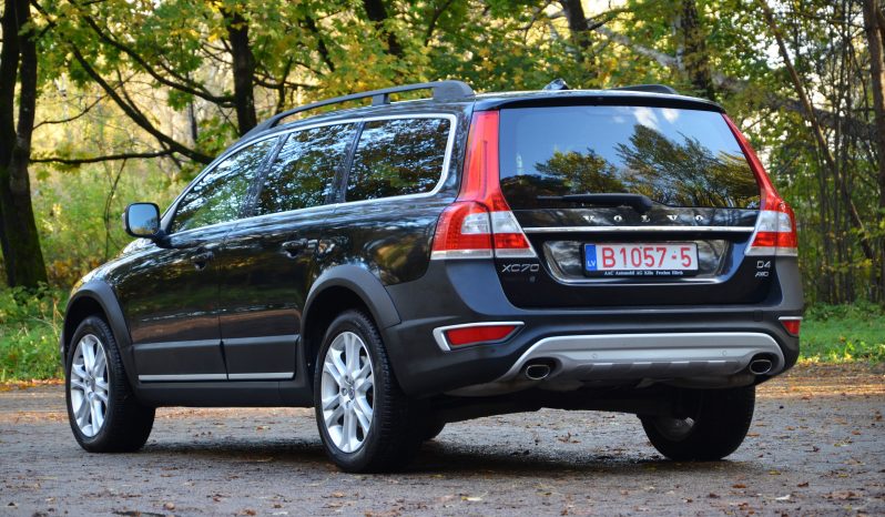 Tikko ievests-Volvo XC 70 Summum 2.4 Dīzelis 4×4 Awd . Ar automātisko ātrumkārbu. full