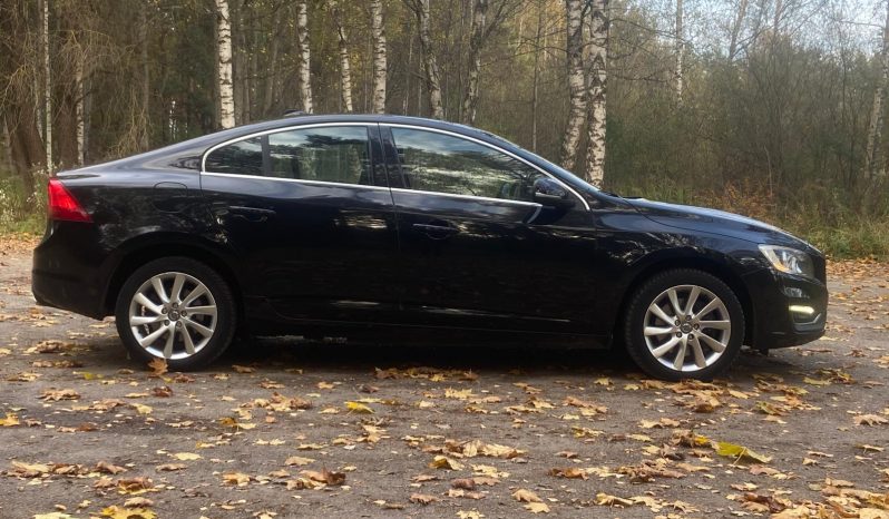 Drīzumā – Volvo S60 R Design 2.4D5 (158kw-215z/s) Dīzelis. Ar automātisko ātrumkārbu. full