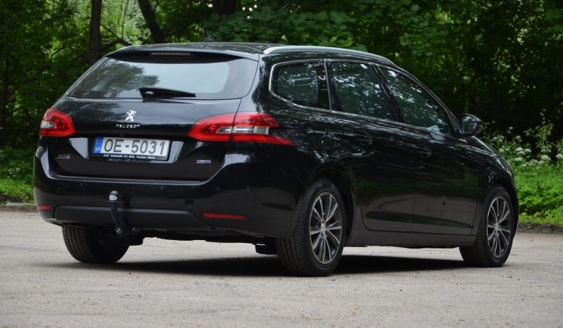 Peugeot 308 ar automātisko ātrumkārbu. full