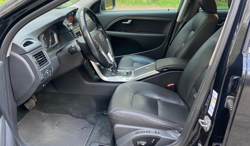 Tikko ievests-Volvo XC 70 Summum 2.4 Dīzelis 4×4 Awd . Ar automātisko ātrumkārbu. full