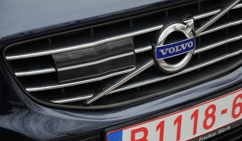 Tikko ievests. 2016 gada Modelis Volvo XC 60 Summum Xenium 2.4 Dīzelis Awd (4×4) Pilnpiedziņa ar automātisko ātrumkārbu. full