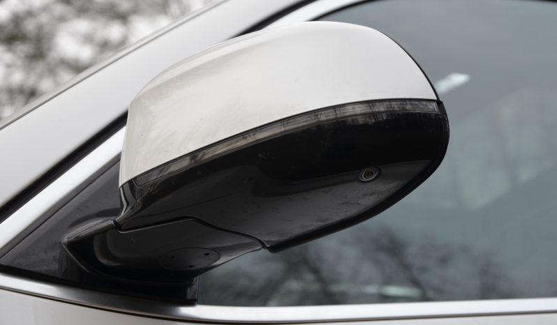 Tikko ievests-BMW X3 X-Drive ar 2.0D B47 (140Kw-190Z/s). Dīzeļa dzinēju un automātisko ātrumkārbu. Krāsa-Baltā pērle full