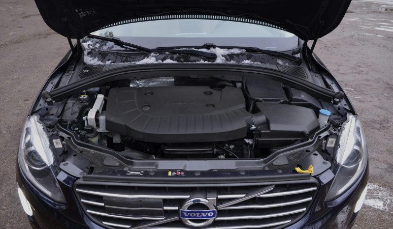 Tikko ievests. 2016 gada Modelis Volvo XC 60 Summum Xenium 2.4 Dīzelis Awd (4×4) Pilnpiedziņa ar automātisko ātrumkārbu. full