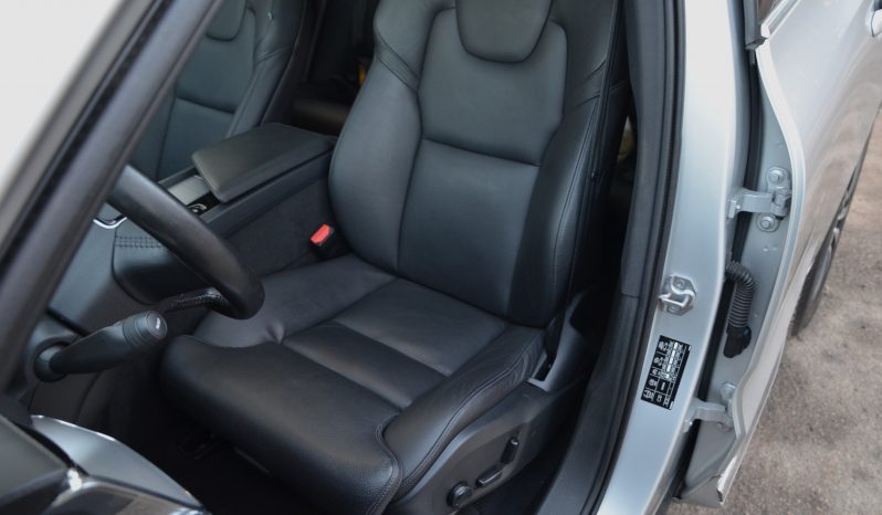 Tikko Ievests. Volvo Xc60 Inscription T8 Plug-in Hybrid Polestar Engineered. 2.0 Benzīns/elektrība. Pilnpiedziņa 4×4 Awd . full