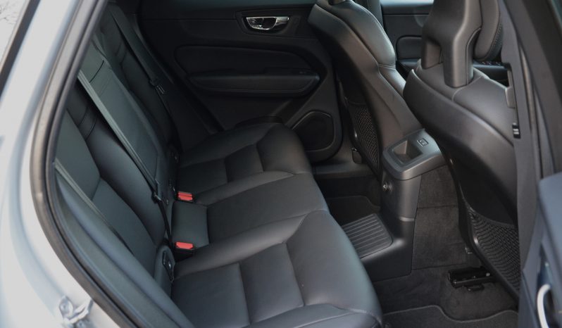 Tikko Ievests. Volvo Xc60 Inscription T8 Plug-in Hybrid Polestar Engineered. 2.0 Benzīns/elektrība. Pilnpiedziņa 4×4 Awd . full