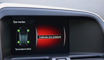 Tikko ievests. 2016 gada Modelis Volvo XC 60 Summum Xenium 2.4 Dīzelis Awd (4×4) Pilnpiedziņa ar automātisko ātrumkārbu. full