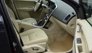 Tikko ievests. 2016 gada Modelis Volvo XC 60 Summum Xenium 2.4 Dīzelis Awd (4×4) Pilnpiedziņa ar automātisko ātrumkārbu. full