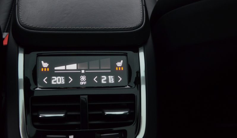 Tikko ievests. 2016. gada modelis. Volvo Xc90 Inscription T8 Twin Engine Awd. Benzīns-Elektrība. 7 sēdvietas. full