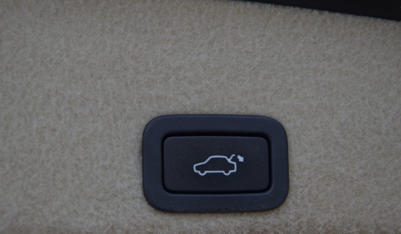 Tikko ievests. 2016 gada Modelis Volvo XC 60 Summum Xenium 2.4 Dīzelis Awd (4×4) Pilnpiedziņa ar automātisko ātrumkārbu. full