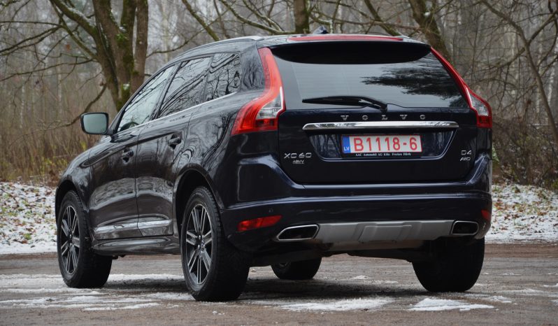 Tikko ievests. 2016 gada Modelis Volvo XC 60 Summum Xenium 2.4 Dīzelis Awd (4×4) Pilnpiedziņa ar automātisko ātrumkārbu. full