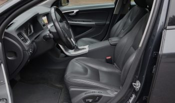 Tikko ievests. Volvo V60 Cross Country Summum 2.4 Dīzelis Awd (4×4) Pilnpiedziņa ar automātisko ātrumkārbu. full