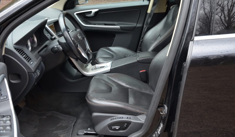 Drīzumā Volvo XC 60 Summum Xenium 2.4 D5 (158kw-215z/s) Dīzelis Awd (4×4) Pilnpiedziņa ar automātisko ātrumkārbu. full