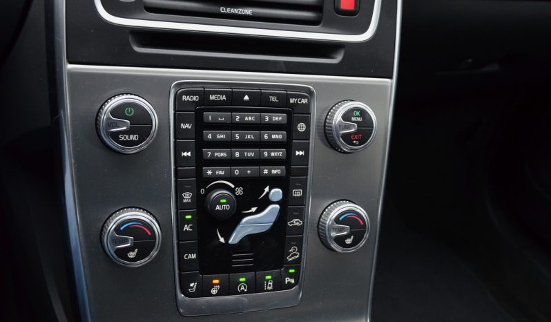 Tikko ievests. Volvo V60 Cross Country Summum 2.4 Dīzelis Awd (4×4) Pilnpiedziņa ar automātisko ātrumkārbu. full