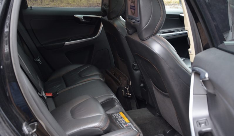 Drīzumā Volvo XC 60 Summum Xenium 2.4 D5 (158kw-215z/s) Dīzelis Awd (4×4) Pilnpiedziņa ar automātisko ātrumkārbu. full