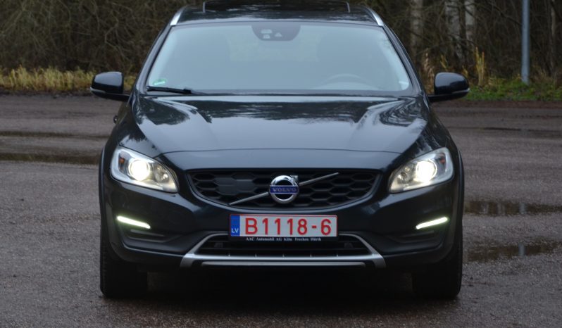 Tikko ievests. Volvo V60 Cross Country Summum 2.4 Dīzelis Awd (4×4) Pilnpiedziņa ar automātisko ātrumkārbu. full