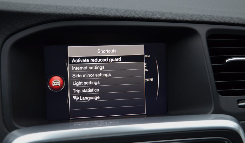 Tikko ievests. Volvo V60 Cross Country Summum 2.4 Dīzelis Awd (4×4) Pilnpiedziņa ar automātisko ātrumkārbu. full