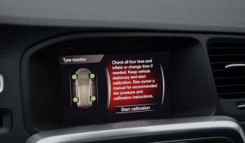 Tikko ievests. Volvo V60 Cross Country Summum 2.4 Dīzelis Awd (4×4) Pilnpiedziņa ar automātisko ātrumkārbu. full