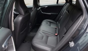 Tikko ievests. Volvo V60 Cross Country Summum 2.4 Dīzelis Awd (4×4) Pilnpiedziņa ar automātisko ātrumkārbu. full