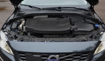 Tikko ievests. Volvo V60 Cross Country Summum 2.4 Dīzelis Awd (4×4) Pilnpiedziņa ar automātisko ātrumkārbu. full