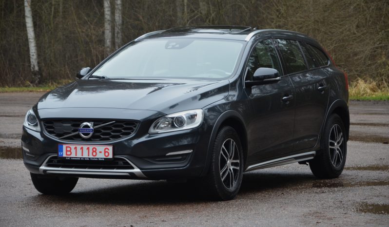 Tikko ievests. Volvo V60 Cross Country Summum 2.4 Dīzelis Awd (4×4) Pilnpiedziņa ar automātisko ātrumkārbu. full