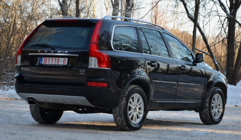 Tikko ievests. Volvo Xc90 Summum 2.4D5 (147Kw-200 Z/s) Dīzelis 7-Vietas Awd (4×4) ar automātisko ātrumkārbu. Krāsa-Ember Black Metallic . full
