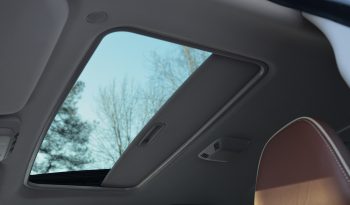 Tikko ievests. Volvo Xc90 Summum 2.4D5 (147Kw-200 Z/s) Dīzelis 7-Vietas Awd (4×4) ar automātisko ātrumkārbu. Krāsa-Ember Black Metallic . full