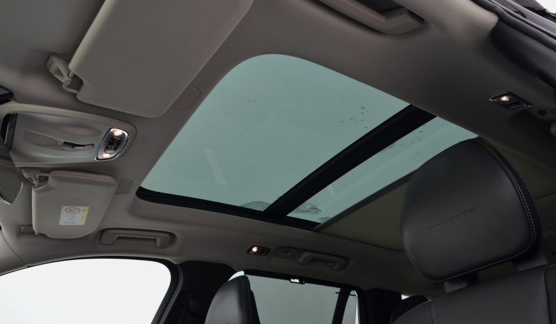 Tikko ievests. 2016 gada modelis. Volvo 2.0 T8 Plug-In-Hybrid Inscription Awd. Benzīns-Elektrība. 7 sēdvietas. full