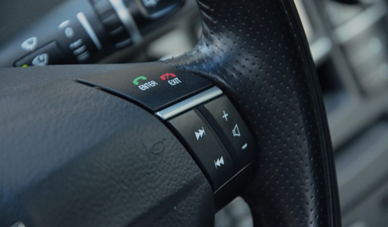 Tikko ievests 7- Vietas.  Volvo Xc90 R Design 2.4D5 (147Kw-200 Z/s) Dīzelis Awd (4×4) ar automātisko ātrumkārbu.  full