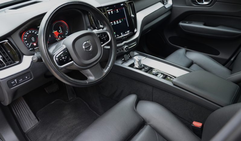 Tikko Ievests. Volvo Xc60 Inscription T8 Plug-in Hybrid Polestar Engineered. 2.0 Benzīns/elektrība. Pilnpiedziņa 4×4 Awd . full