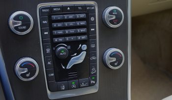 Tikko ievests. 2016 gada Modelis Volvo XC 60 Summum Xenium 2.4 Dīzelis Awd (4×4) Pilnpiedziņa ar automātisko ātrumkārbu. full