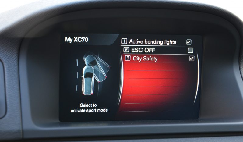 Tikko ievests-Volvo XC 70 Summum 2.4 Dīzelis 4×4 Awd . Ar automātisko ātrumkārbu. full