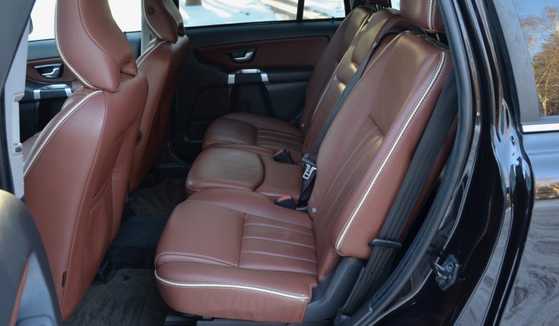 Tikko ievests. Volvo Xc90 Summum 2.4D5 (147Kw-200 Z/s) Dīzelis 7-Vietas Awd (4×4) ar automātisko ātrumkārbu. Krāsa-Ember Black Metallic . full