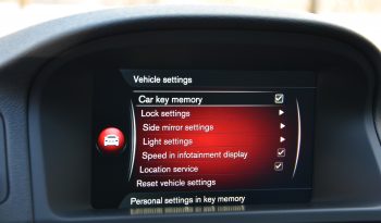 Tikko ievests-Volvo XC 70 Summum 2.4 Dīzelis 4×4 Awd . Ar automātisko ātrumkārbu. full