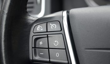 Tikko ievests. Volvo. V60 4×4 AWD  Summum. 2.4D5 (158kw -215z/s) Dīzelis ar automatisko ātrumkārbu.   full