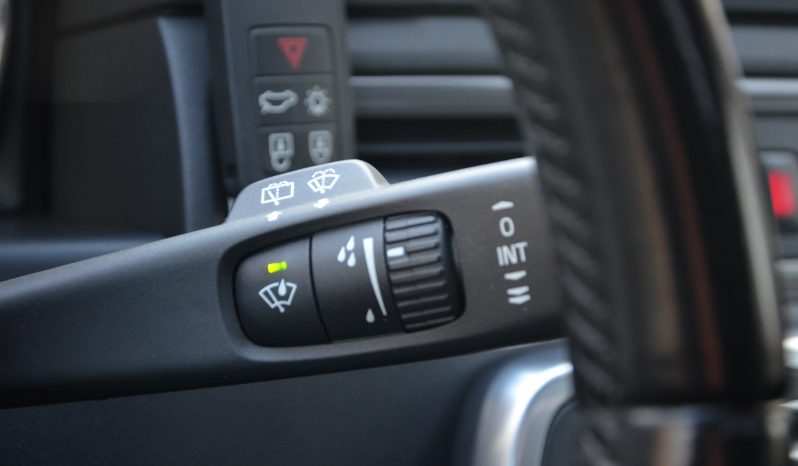 Tikko ievests-Volvo XC 70 Summum 2.4 Dīzelis 4×4 Awd . Ar automātisko ātrumkārbu. full