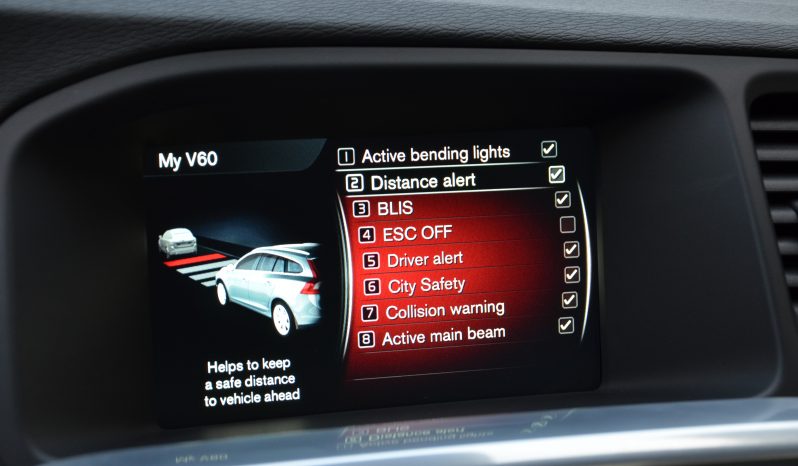 Tikko ievests 2016. Gada modelis. Volvo. V60 Plug-In Hybrid Summum. 2.4D6 (162kw -220z/s diesel + 50Kw-68z/s Electro= 288z/s) Awd pilnpiedziņa. full