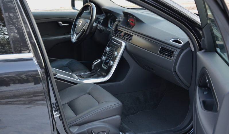 Tikko ievests-Volvo XC 70 Summum 2.4 Dīzelis 4×4 Awd . Ar automātisko ātrumkārbu. full