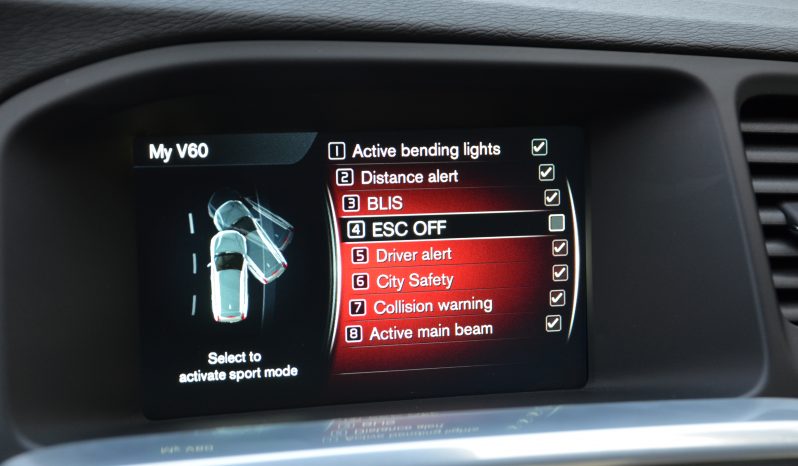 Tikko ievests 2016. Gada modelis. Volvo. V60 Plug-In Hybrid Summum. 2.4D6 (162kw -220z/s diesel + 50Kw-68z/s Electro= 288z/s) Awd pilnpiedziņa. full