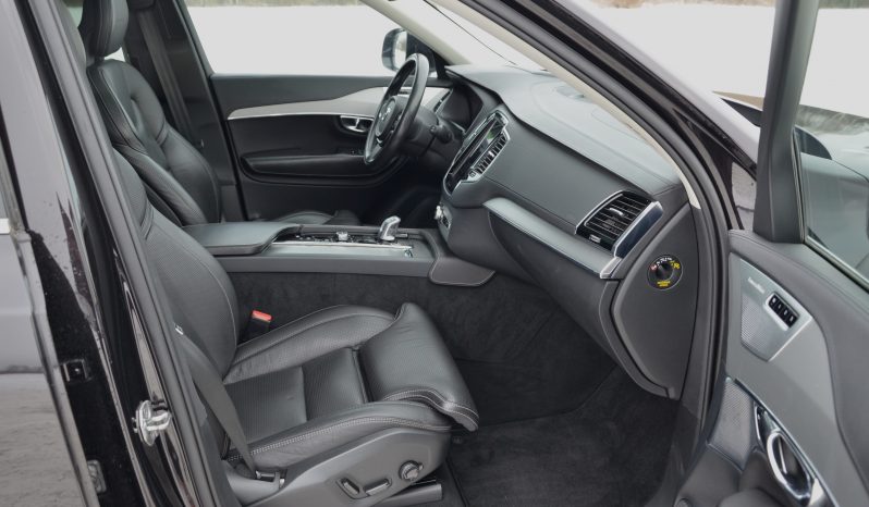 Tikko ievests. 2016 gada modelis. Volvo 2.0 T8 Plug-In-Hybrid Inscription Awd. Benzīns-Elektrība. 7 sēdvietas. full