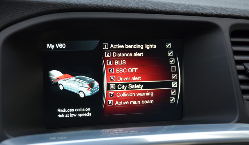 Tikko ievests 2016. Gada modelis. Volvo. V60 Plug-In Hybrid Summum. 2.4D6 (162kw -220z/s diesel + 50Kw-68z/s Electro= 288z/s) Awd pilnpiedziņa. full